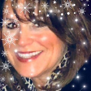 Meet your Posher, Debann